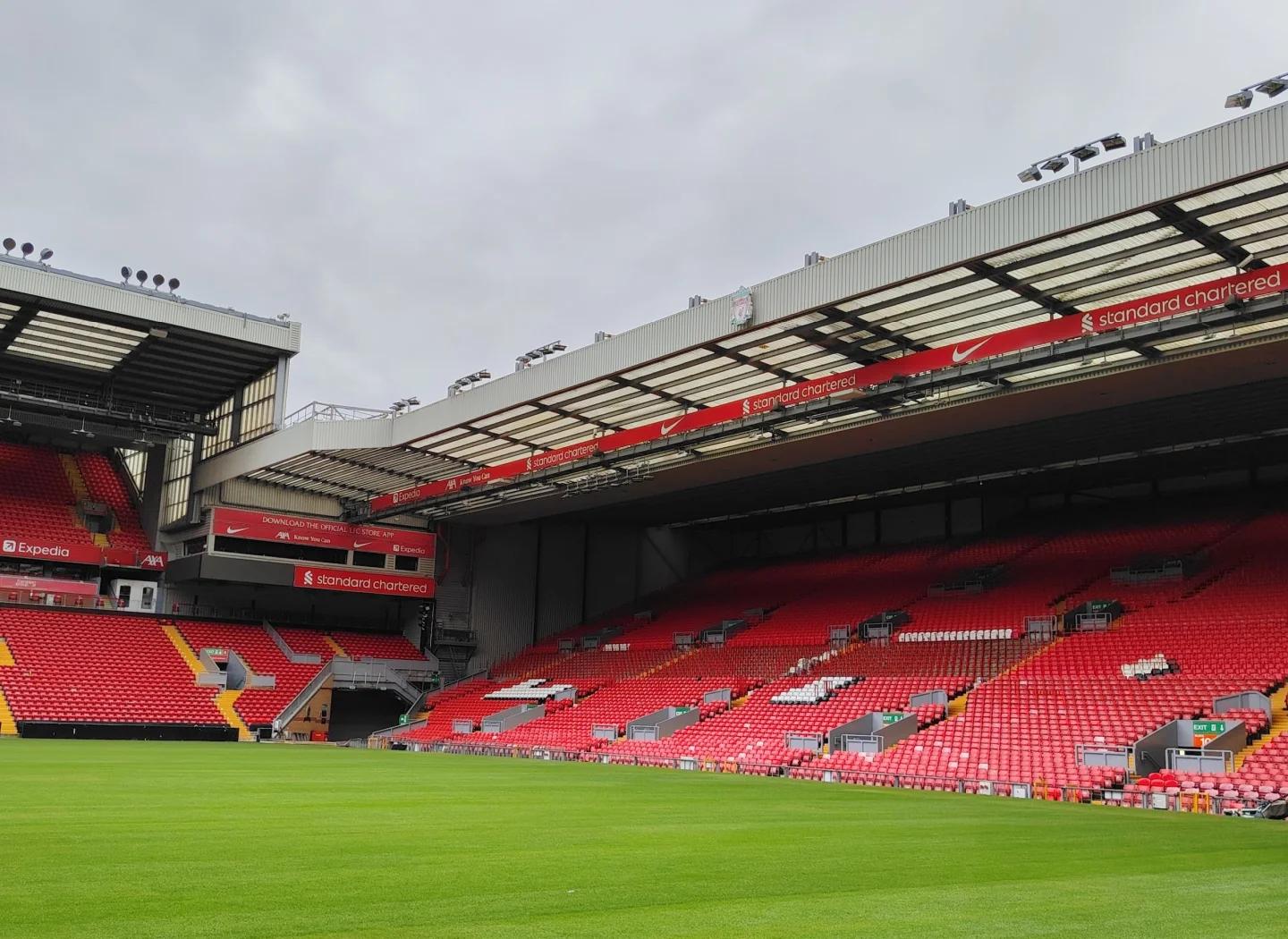 06年巅峰科比到底有多强？ 三节62分，单场81分！得分如庖丁解牛！（2006巅峰科比到底有多强？三节62分、单场81分，得分如砍瓜切菜）