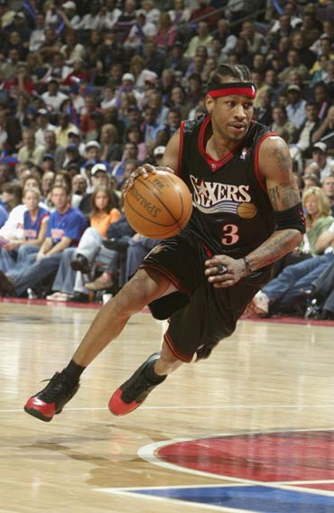 英超前瞻：诺丁汉森林3连胜状态火热，布莱顿3轮不败丢1球（英超前瞻：诺丁汉森林豪取三连胜气势正盛，布莱顿近三轮不败仅失一球）