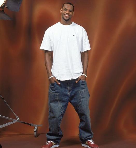 CBA球队战术分析：新疆队防守策略（CBA战术解读：新疆队防守体系解析）