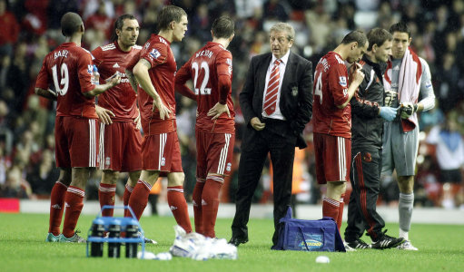 罗马推出黑胶唱片版队歌：限量版售价49.9欧，普通版19.9欧（罗马发布队歌黑胶唱片：限量版49.9欧，普通版19.9欧）