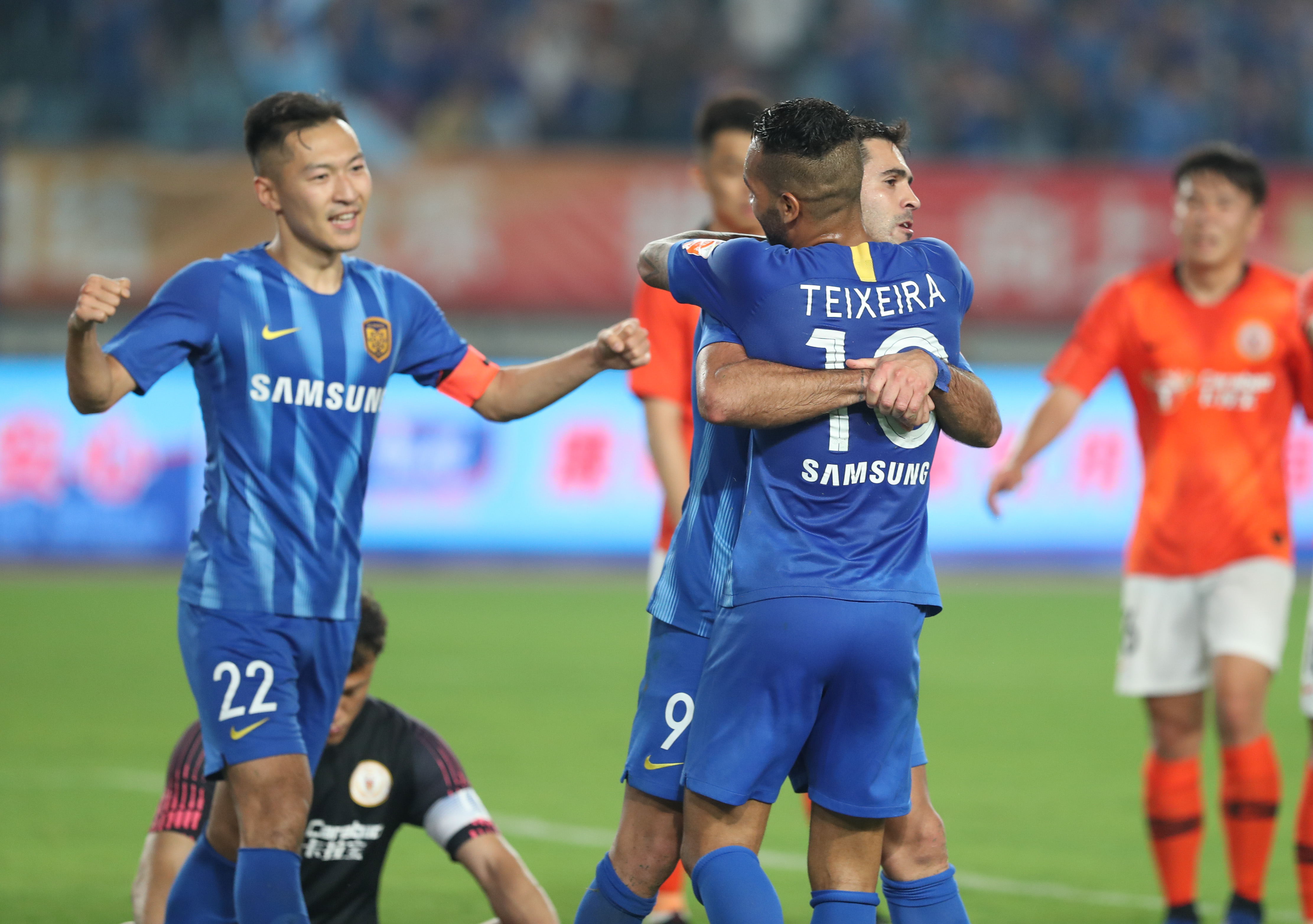 尤文战乌迪内斯大名单：伊尔迪兹领衔，弗拉霍维奇、佩林缺阵（尤文对乌迪内斯名单公布：伊尔迪兹领衔，弗拉霍维奇、佩林缺席）