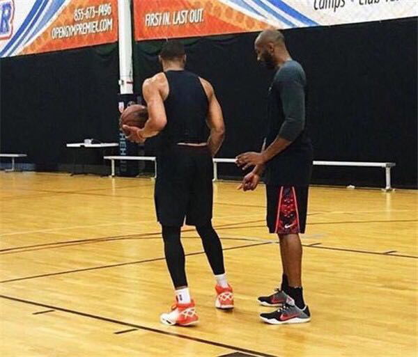 重回巅峰？内马尔17分钟戴帽助桑托斯赢球，赛后透露自己未来去向（内马尔17分钟戴帽助桑托斯取胜，赛后自曝下一站：重返巅峰在路上？）